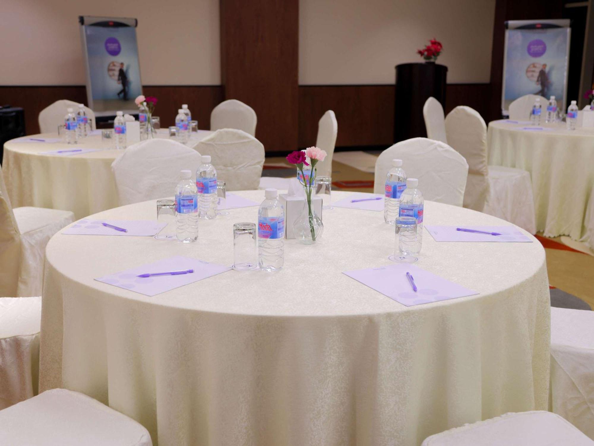Novotel Suites Riyadh Centre Bagian luar foto